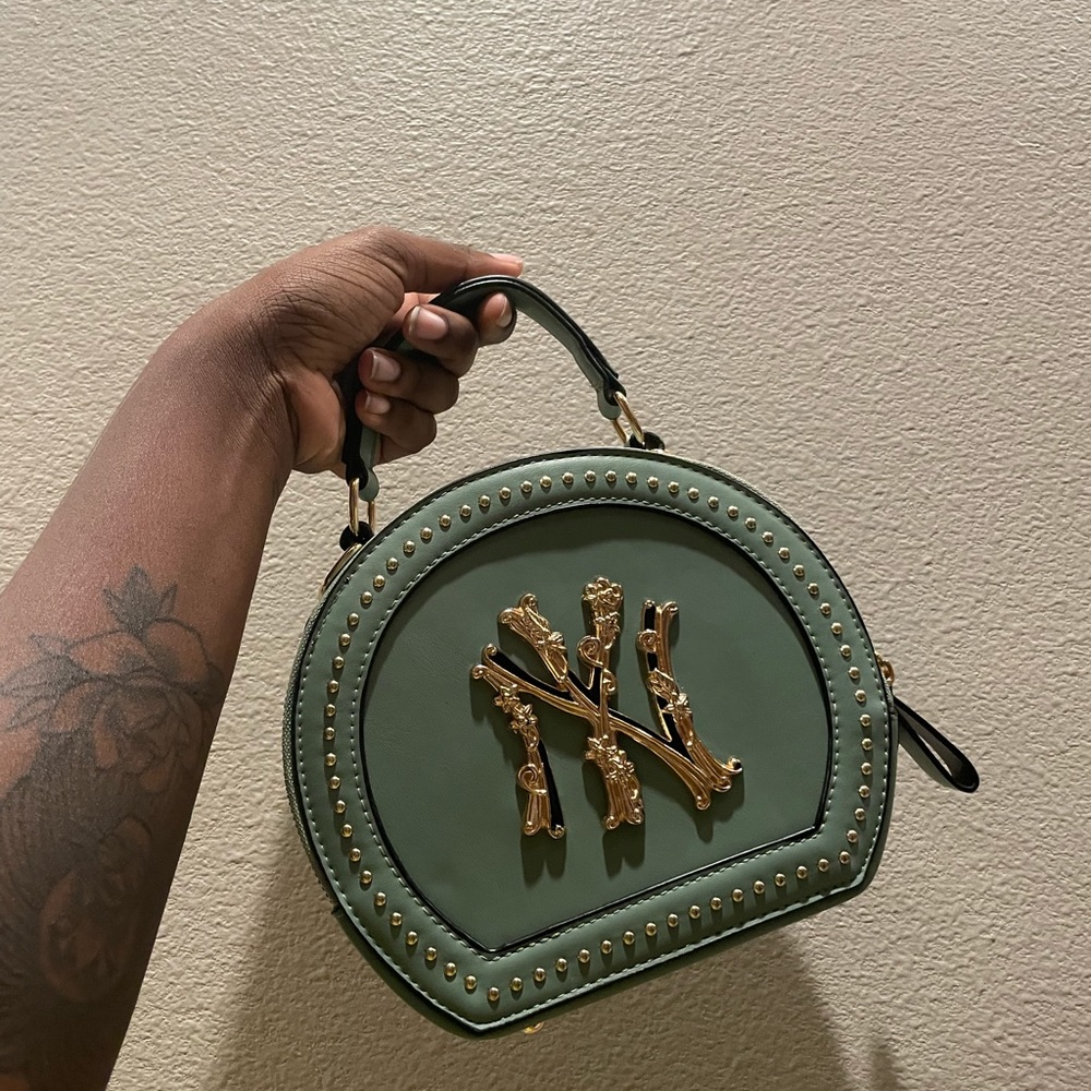 NY Livin Handbag 💚
